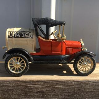 Ertl 1918 Ford Model " T " Runabout J.  C Penney 1:25 Die Cast Metal Bank.
