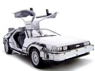 Boxdented Delorean " Back To The Future 1 " 1:24 Diecast Model Car By Welly 22441
