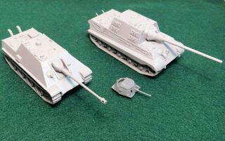 15mm WW2 German Tank Destroyers and misc.  bits for Flames of War 2