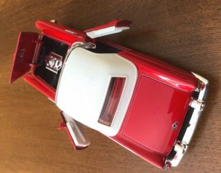 Superior 1955 Ford Thunderbird Convertible 1:24 Scale Die Cast Metal Model Car 5