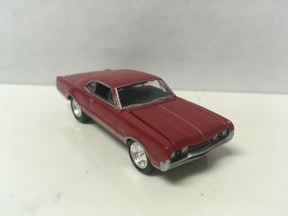 1967 67 Oldsmobile Cutlass 442 Collectible 1/64 Scale Diecast Diorama Model