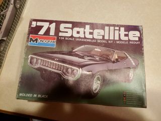 Monogram 71 Plymouth Satellite 1/24 Scale Plastic Model Kit 2213