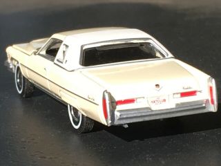 Auto World 1976 Cadillac Coupe DeVille Land Yachts Series 1:64 Diecast LOOK 5