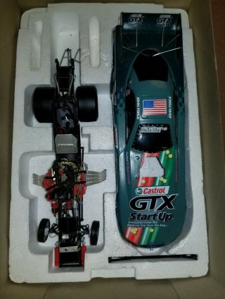 2004 JOHN FORCE 3 LE FORD MUSTANG FUNNY CAR DIECAST 1:24 CASTROL GTX START UP 2