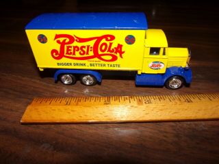 Pepsi Cola Delivery Truck Golden Die Cast 5318