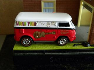 The Monkees Volkswagen Bus Johnny Lightning American Flashback In Time 1:64