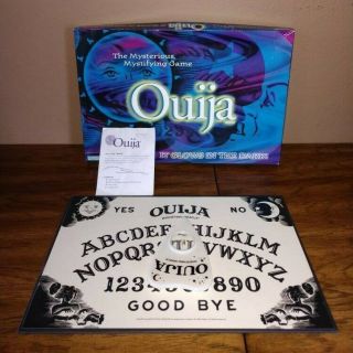 Vintage 1998 Glow - In - The - Dark Ouija Board Game Parker Bros Complete