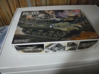 U S.  Tank Destroyer M - 10 Gun Motor Carriage Kit By Academy 1/35 Scale 2001