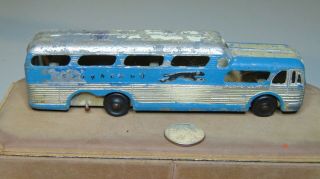 Vintage Tootsie Toy Greyhound Scenicruiser Lines Bus Missing Back Wheels