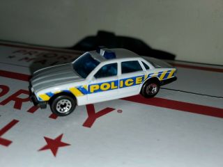Matchbox - 1/64 - Jaguar Xj6 Police Car - White - 1991 - Uk Police Very Good