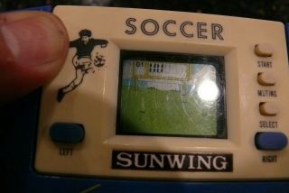 Sunwing SOCCER Vintage Electronic Handheld LCD Video game and watch ✨TESTED✨ 5