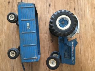 Ford 8000 toy tractor and Big Blue Barge Wagon 2