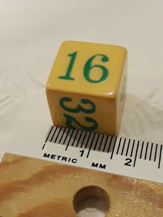 One Bakelite Butterscotch Square 15mm Backgammon Doubling Cube