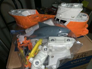 2010 Mattel Matchbox Mega Rig Shark,  Captain Figure,  Ship,  Accessories Parts Bin