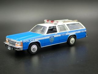 1988 88 Ford Ltd Crown Victoria Wagon Nypd Police 1:64 Scale Diecast Model Car