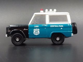 1967 67 Ford Bronco York City Police Nypd 1:64 Scale Diecast Model Car