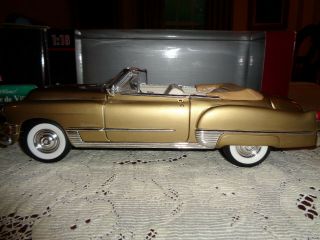 DELUXE ED.  YAT MING “1949 CADILLAC COUPE DE VILLE” ROAD SIGN.  DIE - CAST MODEL CAR 2
