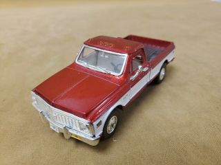 Diecast 1972 Chevrolet Cheyenne Pickup Truck 1:32 Scale Red WELLY 2