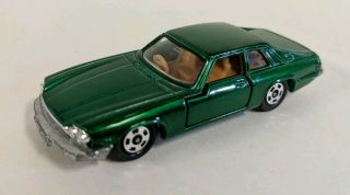 Tomica - Green Jaguar Xj - S - F68 Doors Open - 1978 - 1:67 -