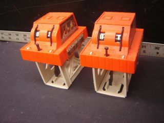 Vintage Redline Hot Wheels 2 Orange Track Counter Towers