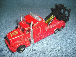 1998 Hot Wheels Hauler 5 " Red Diecast Semi Tractor Tow Truck Hw City -