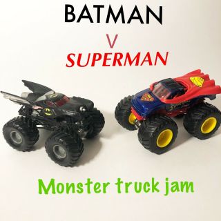 Hot Wheels Monster Jam Batman Truck 1:64 Rare Regular Black Cage Superman