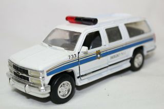 Road Champs 1:43 Scale 1995 Chevrolet Suburban City Of Tampa Fl Police - Loose