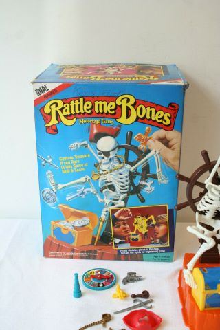 Vintage Ideal Game Rattle Me Bones Motorized Game 1989
