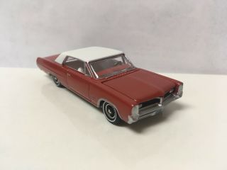 1964 64 Pontiac Grand Prix Collectible 1/64 Scale Diecast Diorama Model