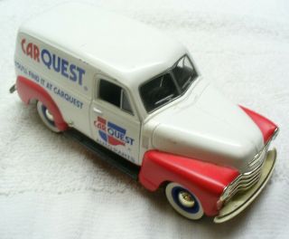 Liberty Classics 1/24 Diecast White/red 1952 Chevrolet Truck - Car Quest Bank - Chin