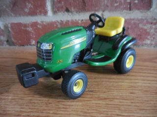 Ertl 1/16 John Deere L110 Garden Lawn Tractor