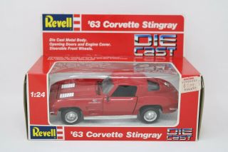 Revell Die Cast ' 63 Corvette Stingray Red 2