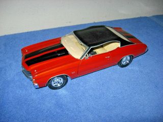 Parts Car 1972 Chevelle 1:18 Scale Maisto Opening Doors,  Hood & Trunk,  Issues