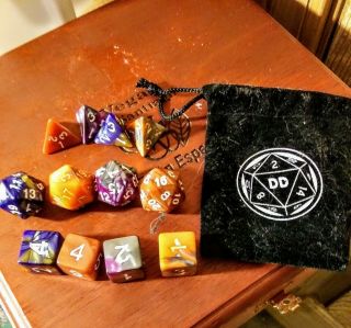 Dungeons And Dragons 12 Dice 3 Colors With Dice Bag
