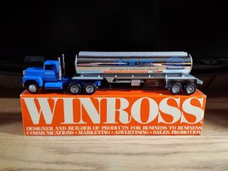 Winross Ford Truck And Tanker Trailer Betz 1:64