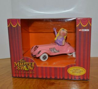 Corgi The Muppet Show Miss Piggy Die - Cast Toy Car 25 Years Anniversary
