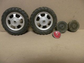 Parts / 1/16 Hubley Tractor Tires / Wheels / Steering Wheel / / Repair