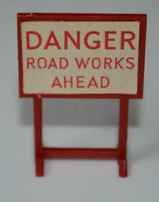 Dinky Toys - / Road Sign - Danger Road Ahead