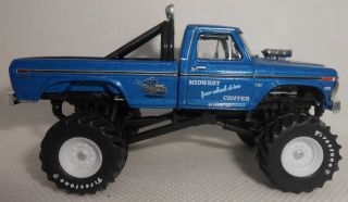 Greenlight 1974 Ford F - 250 Midwest 4 Wheel Drive Center Kings Of Crunch Loose
