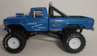 GreenLight 1974 Ford F - 250 Midwest 4 Wheel Drive Center Kings of Crunch Loose 2