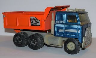 Ertl International 1/16 Dump Truck With Hydraulic Automatic Dump Bed Made In USA 2