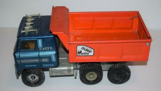 Ertl International 1/16 Dump Truck With Hydraulic Automatic Dump Bed Made In USA 5