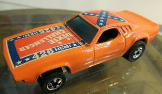 Hot Wheels 1970 Dixie Hemi 426 Challenger (with Flag) Unplayed Near.