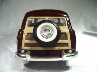 1949 Ford Woody Wagon Die Cast Car - 1/24 scale by Sunnyside SS 8703 4