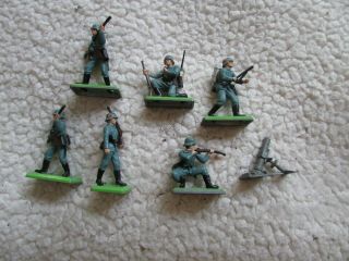Group Of 6 Britains Deetail Wwii German Soldiers,  Mortar Launcer
