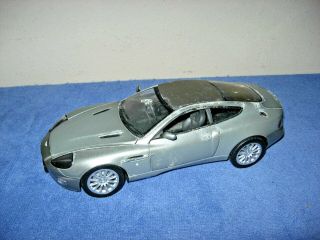 Parts Diorama Project Car 007 Aston Martin Vanquish 1:18 Weather