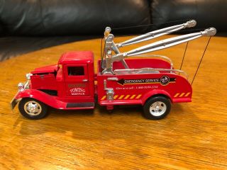 1934 Red Ford Bb - 157 Truck Stockton Towing Emergency Service Die Cast Model 1:43