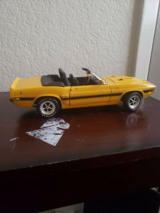 Ertl American Muscle 1969 Yellow Shelby Gt500 Diecast Car 1:18 Scale