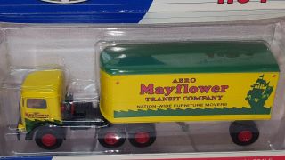 1/67 Ahl American Highway Legends Mayflower Transit Co.  Mack Model Cj No.  L52102