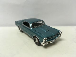 1965 65 Pontiac Gto Collectible 1/64 Scale Diecast Diorama Model